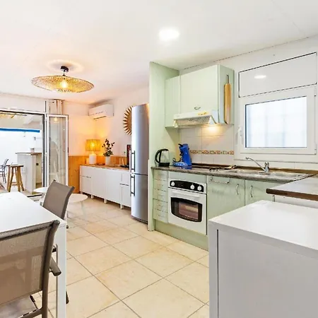 Fuer 6 Personen Ca 60 Qm In Empuriabrava, Costa Brava Golf De Roses * Empuriabrava